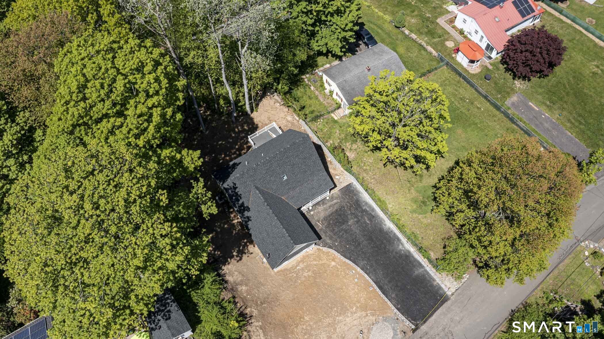 24 West Lakeview Road Plymouth CT 06782