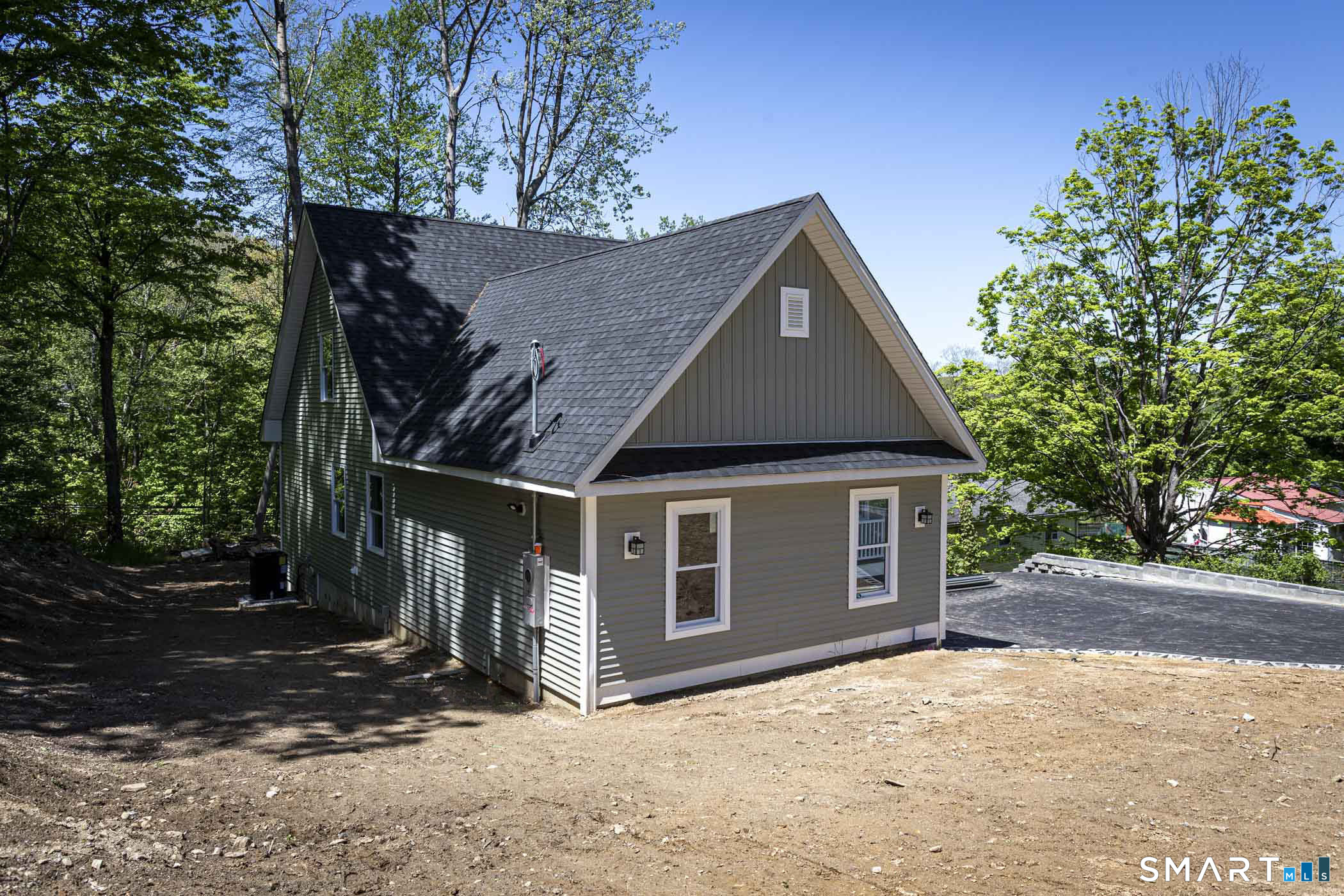 24 West Lakeview Road Plymouth CT 06782