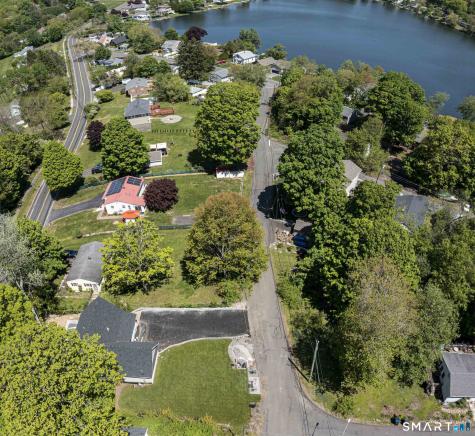 24 West Lakeview Road Plymouth CT 06782