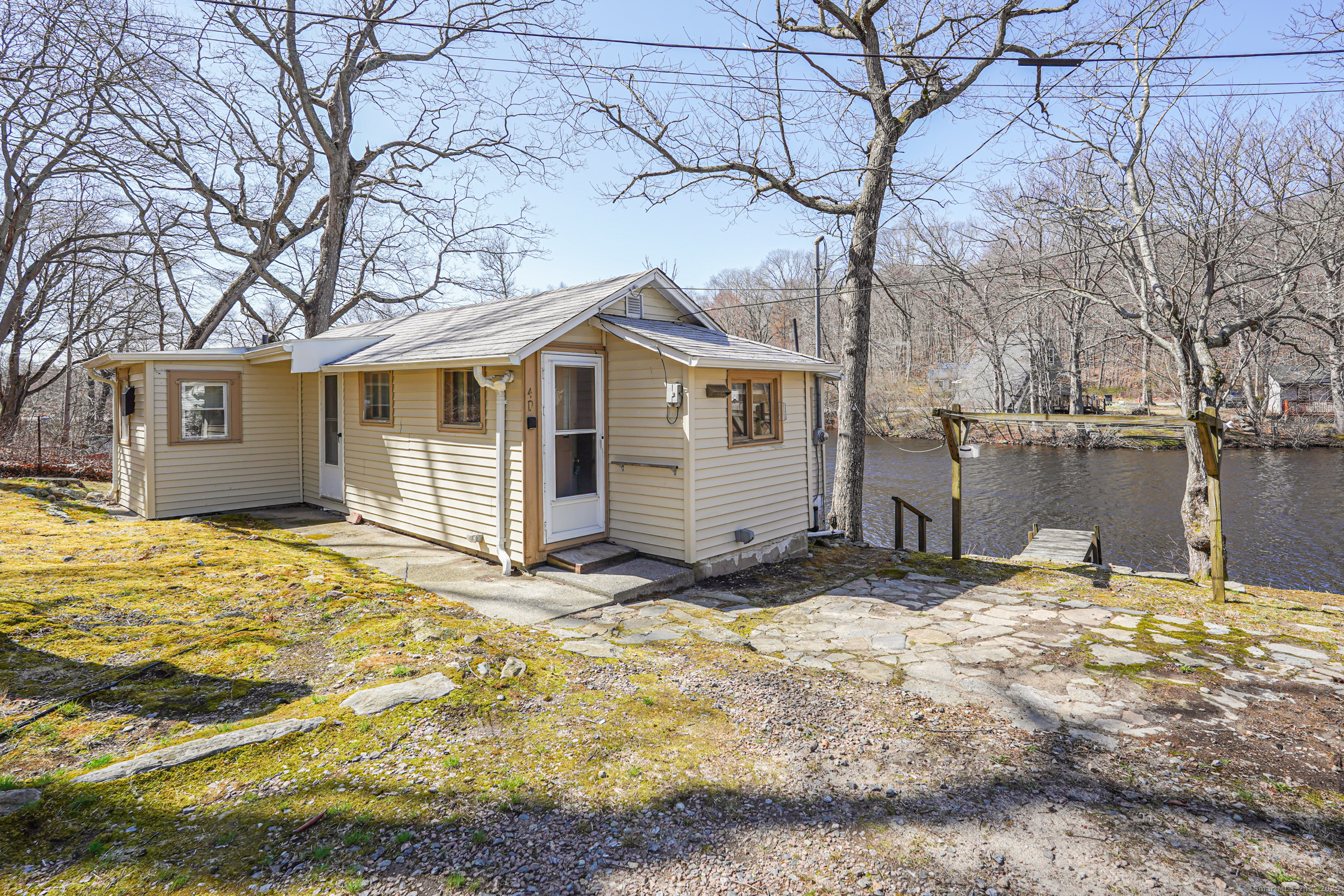 4 Long Pond South Road Ledyard CT 06339