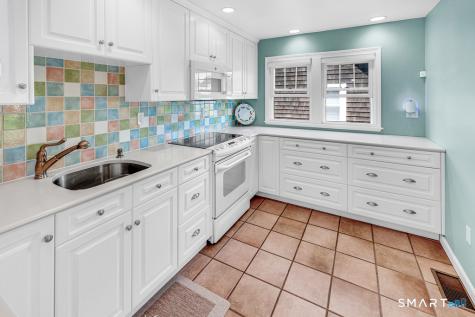 28 Gates Road Old Saybrook CT 06475