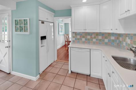 28 Gates Road Old Saybrook CT 06475