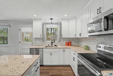 55 Surrey Drive North Haven CT 06473