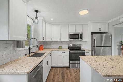 55 Surrey Drive North Haven CT 06473