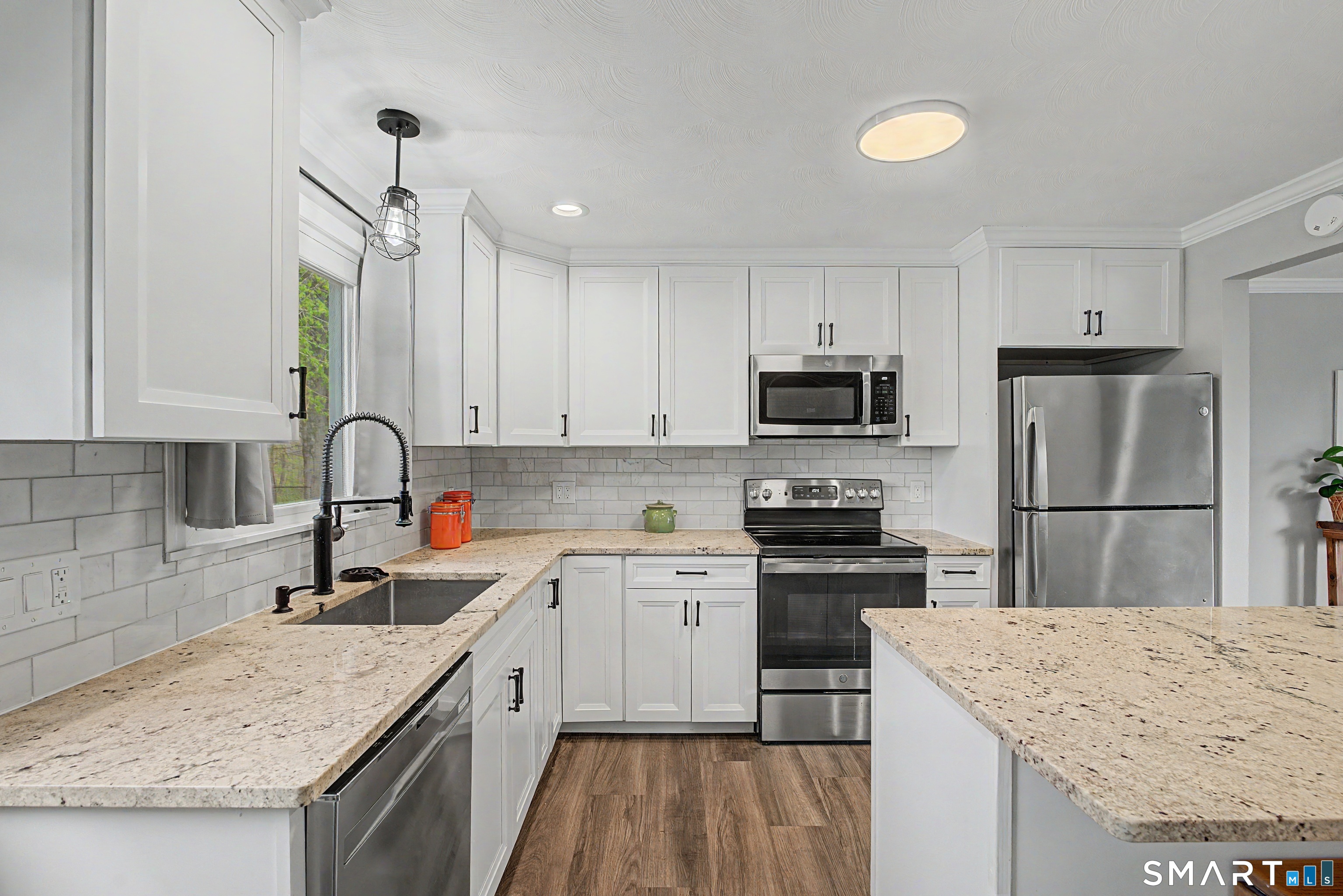 55 Surrey Drive North Haven CT 06473