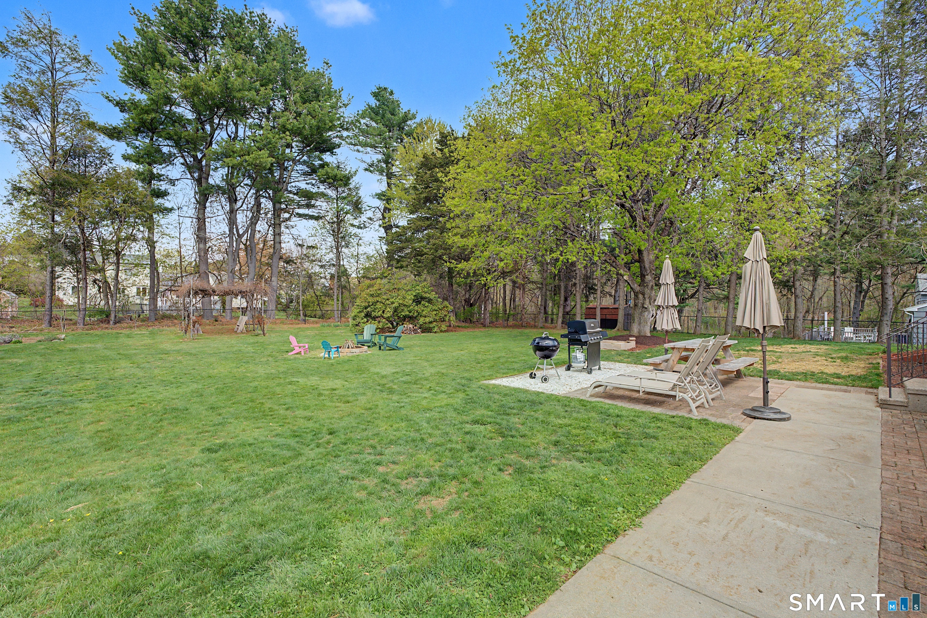 55 Surrey Drive North Haven CT 06473