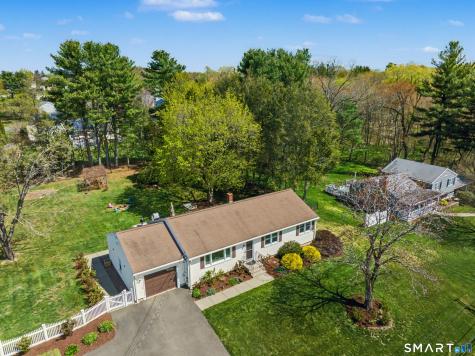 55 Surrey Drive North Haven CT 06473