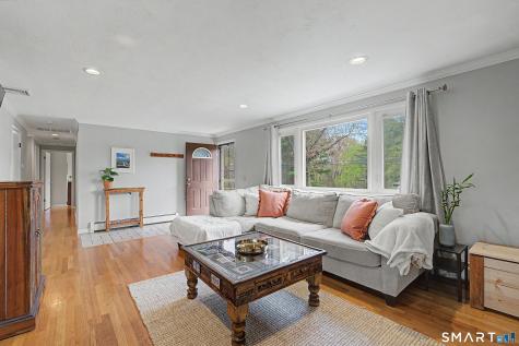55 Surrey Drive North Haven CT 06473