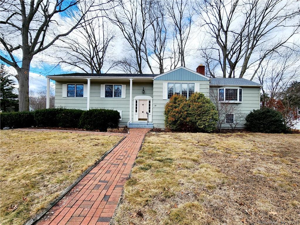 31 Dell Circle Trumbull CT 06611