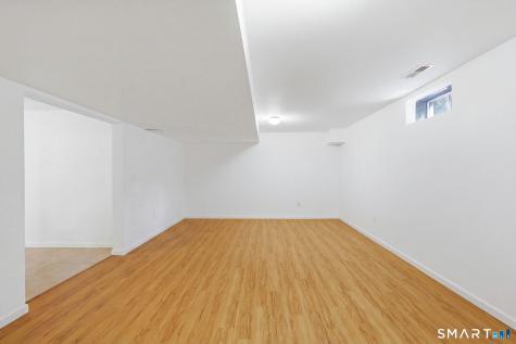 36 Woodbine Lane Newtown CT 06482