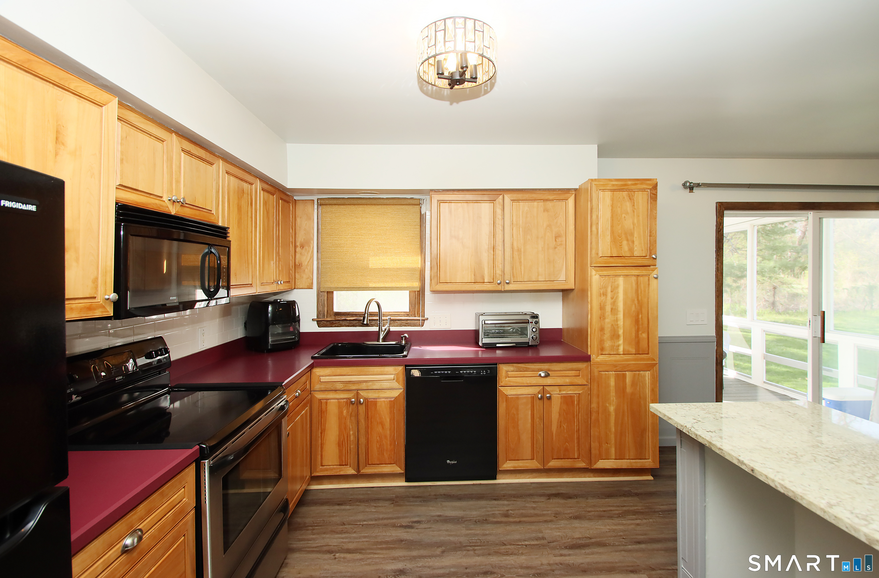 13 Twin Circle Road West Haven CT 06516