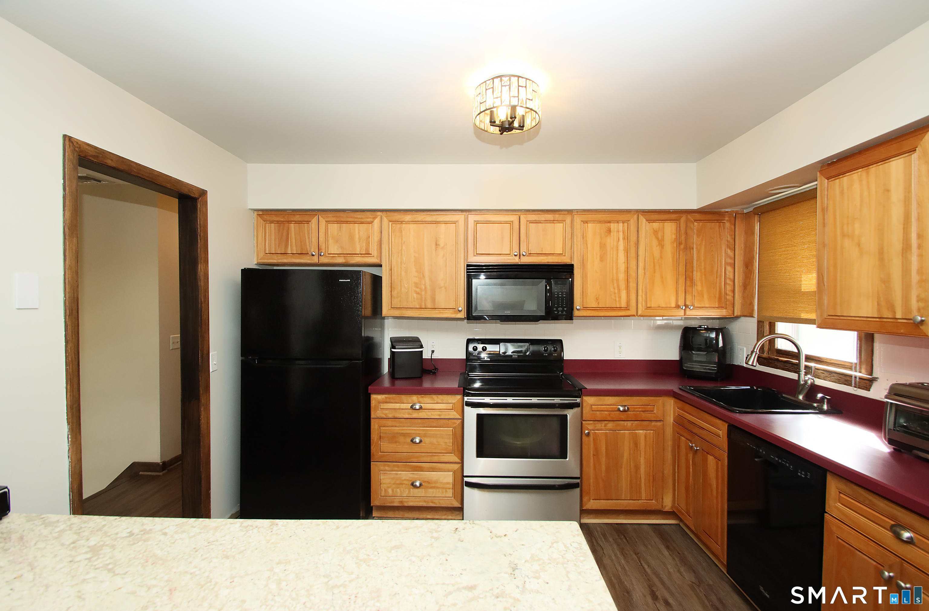 13 Twin Circle Road West Haven CT 06516