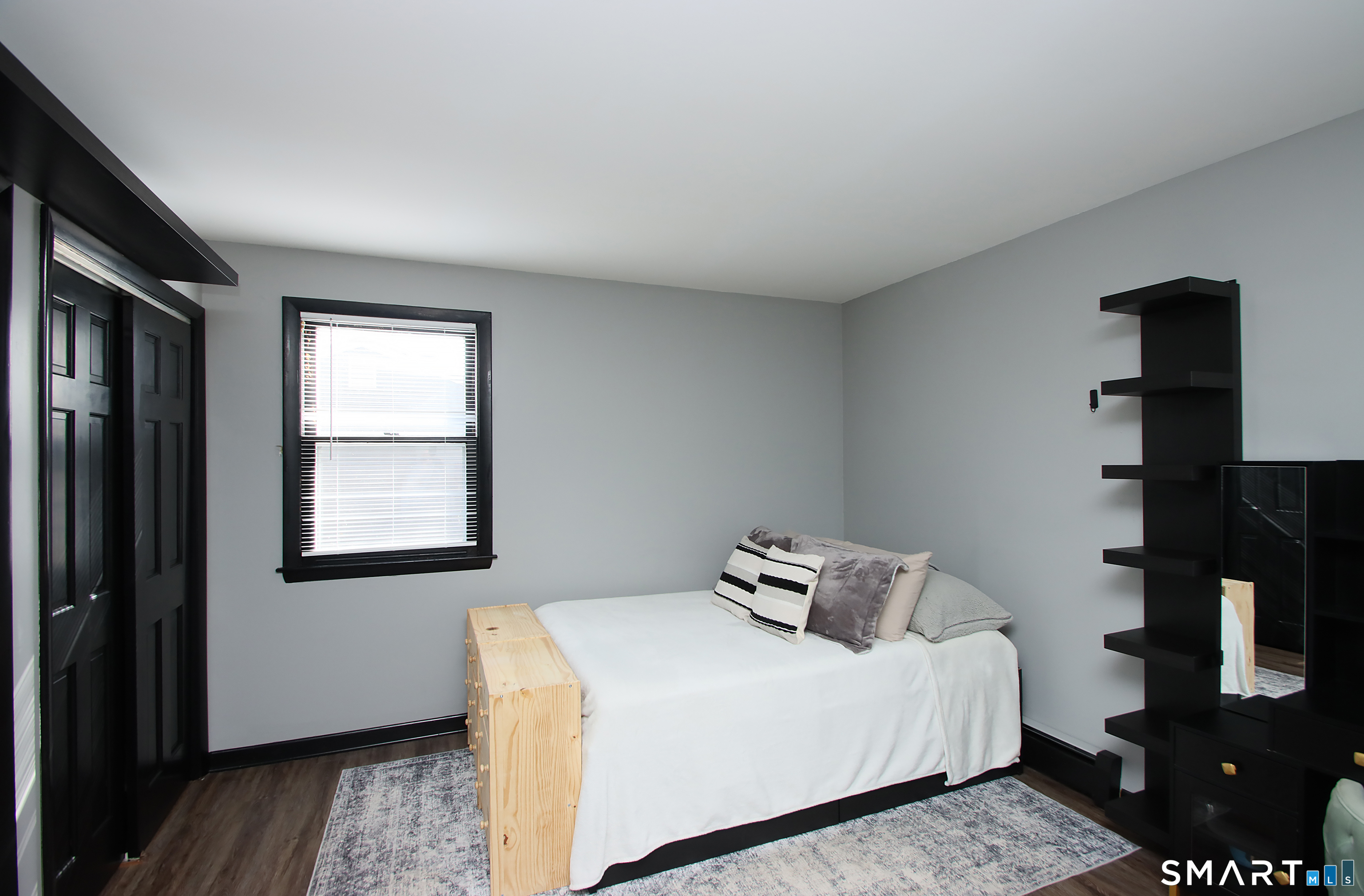 13 Twin Circle Road West Haven CT 06516