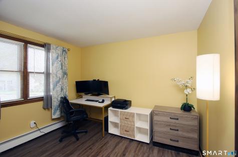 13 Twin Circle Road West Haven CT 06516