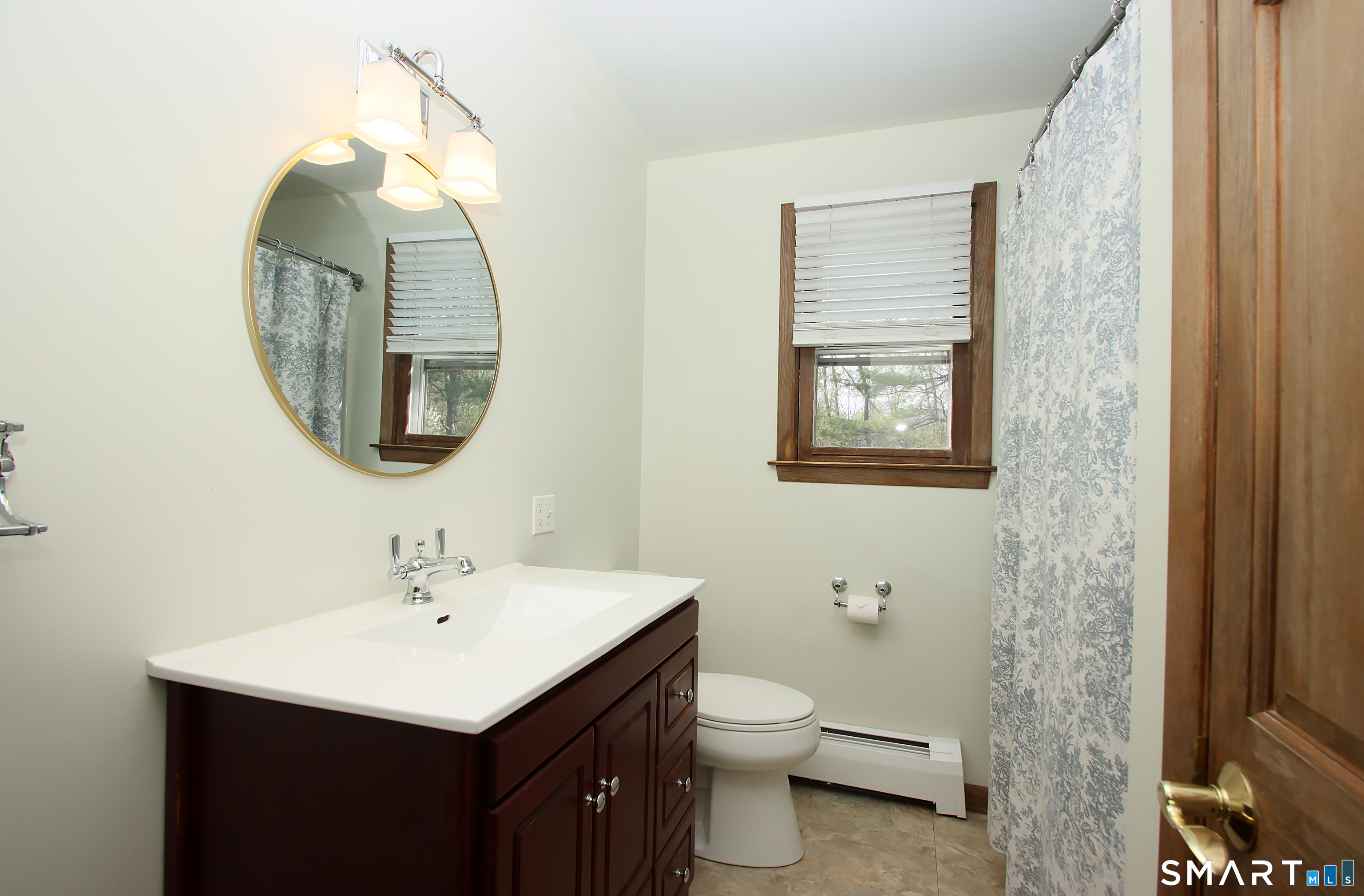 13 Twin Circle Road West Haven CT 06516