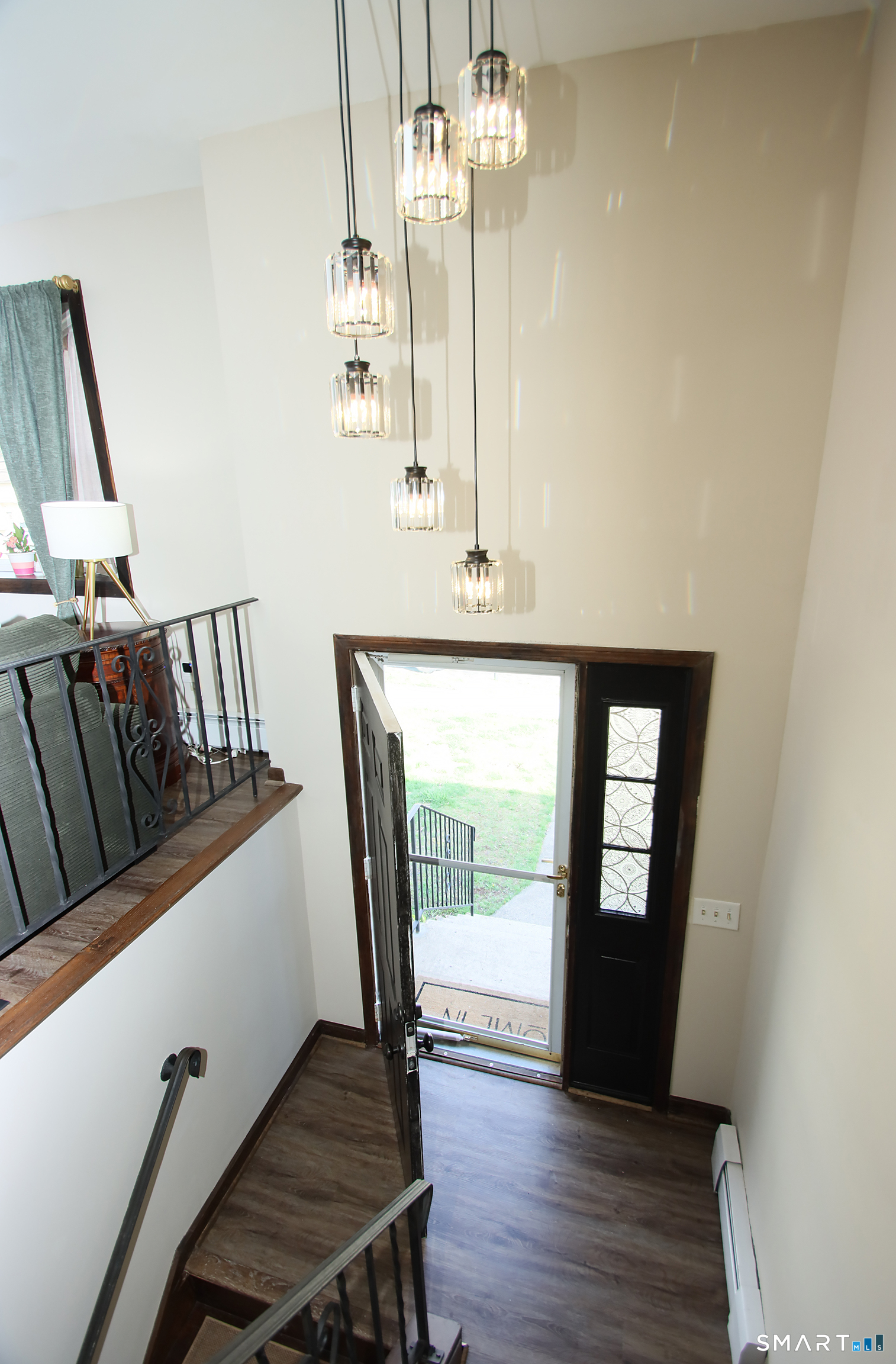 13 Twin Circle Road West Haven CT 06516