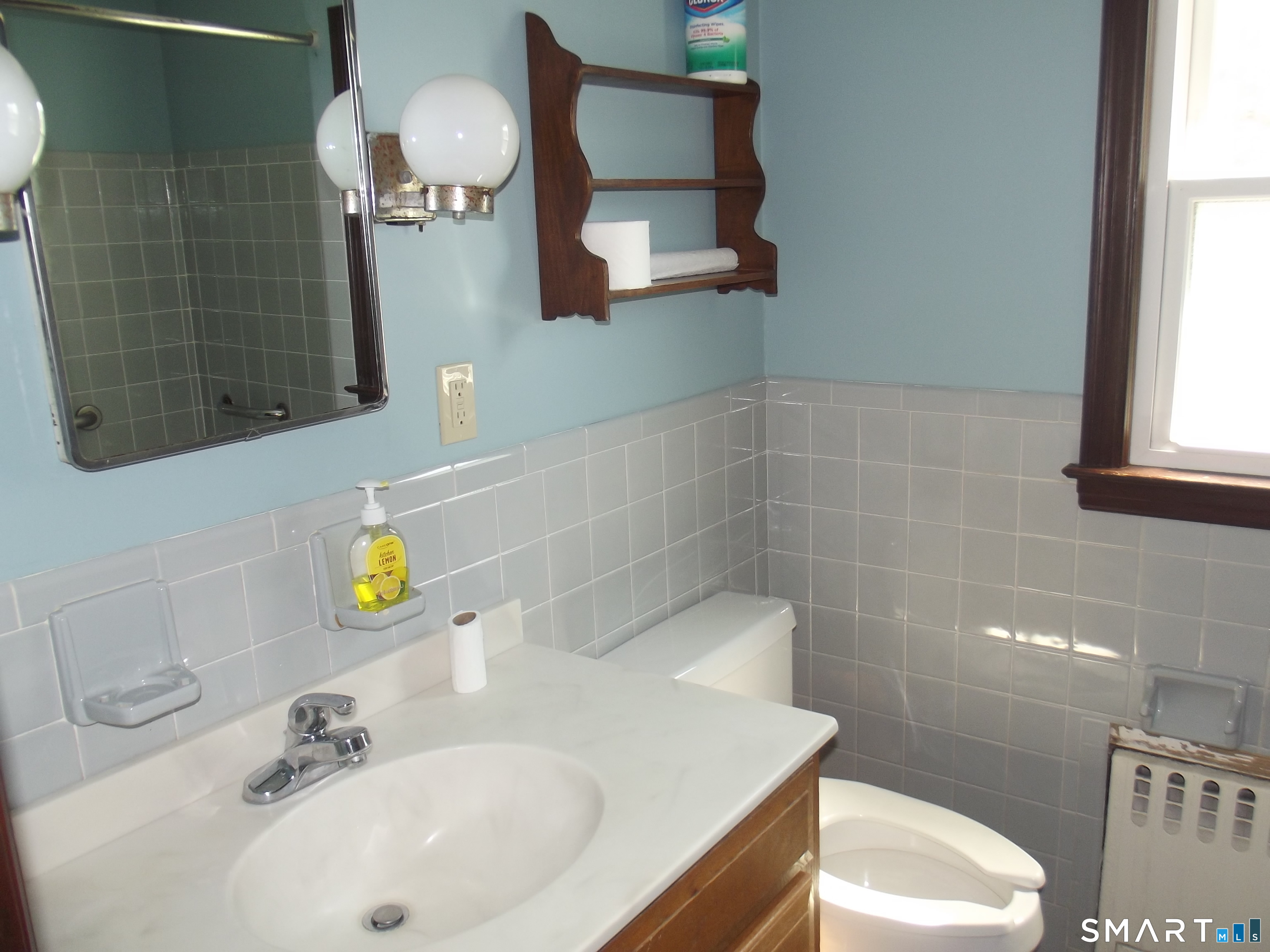 192 Wells Street Manchester CT 06040