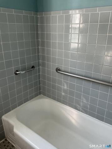 192 Wells Street Manchester CT 06040