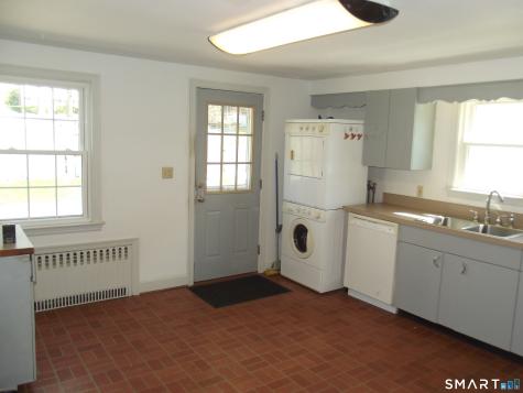 192 Wells Street Manchester CT 06040