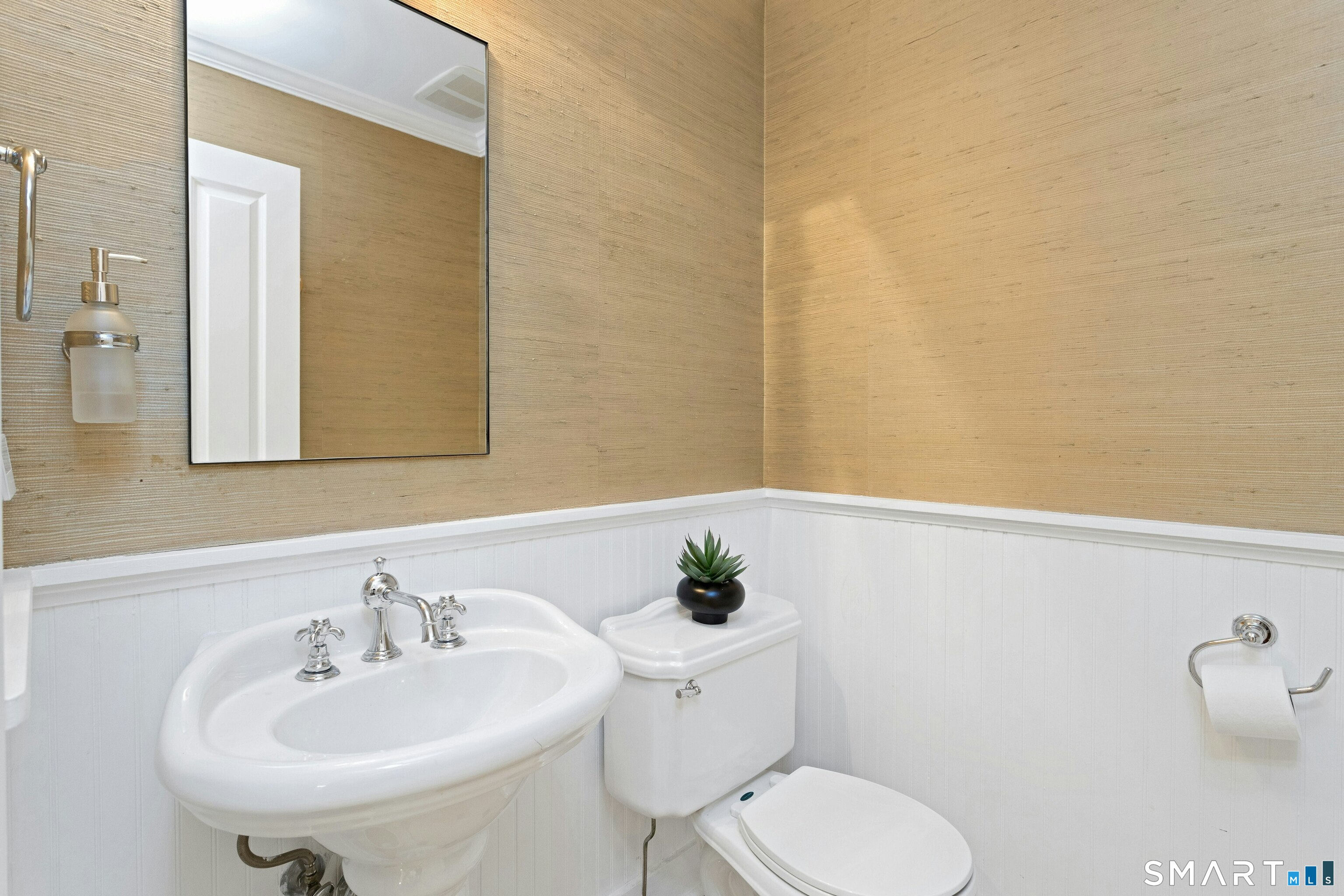 6 Searles Road Darien CT 06820