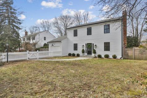 305 North Pine Creek Road Fairfield CT 06824