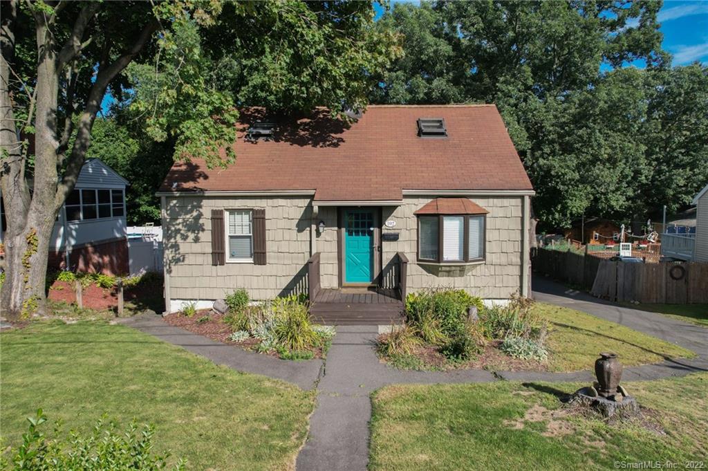 102 Mansfield Avenue Waterbury CT 06705