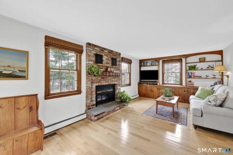 15 Mohawk Drive Canton CT 06019