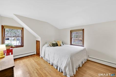 15 Mohawk Drive Canton CT 06019