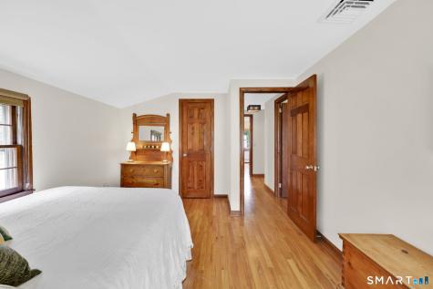 15 Mohawk Drive Canton CT 06019