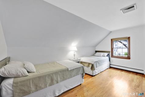 15 Mohawk Drive Canton CT 06019