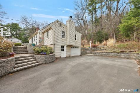 15 Mohawk Drive Canton CT 06019