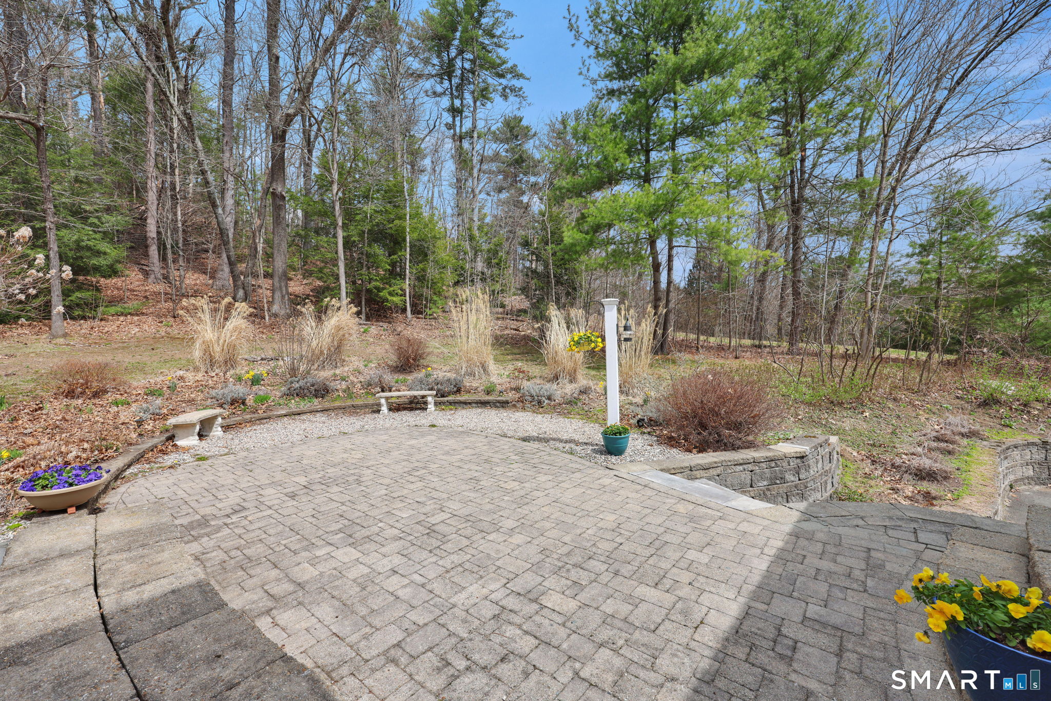 15 Mohawk Drive Canton CT 06019