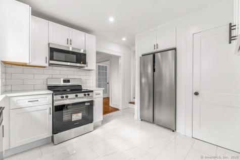 123 Harlem Avenue Bridgeport CT 06606