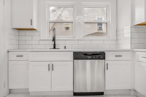 123 Harlem Avenue Bridgeport CT 06606