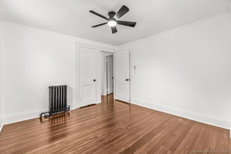 123 Harlem Avenue Bridgeport CT 06606