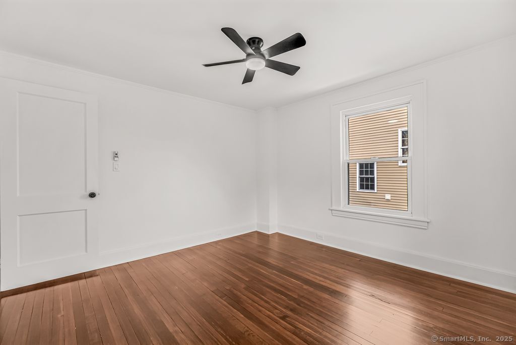 123 Harlem Avenue Bridgeport CT 06606