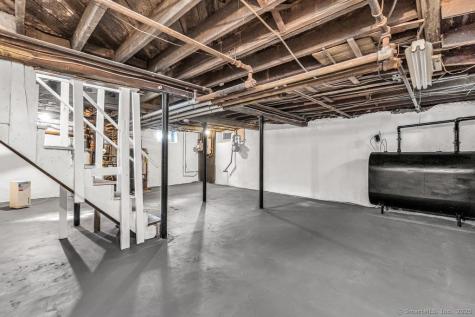 123 Harlem Avenue Bridgeport CT 06606