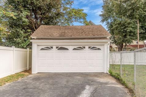 123 Harlem Avenue Bridgeport CT 06606