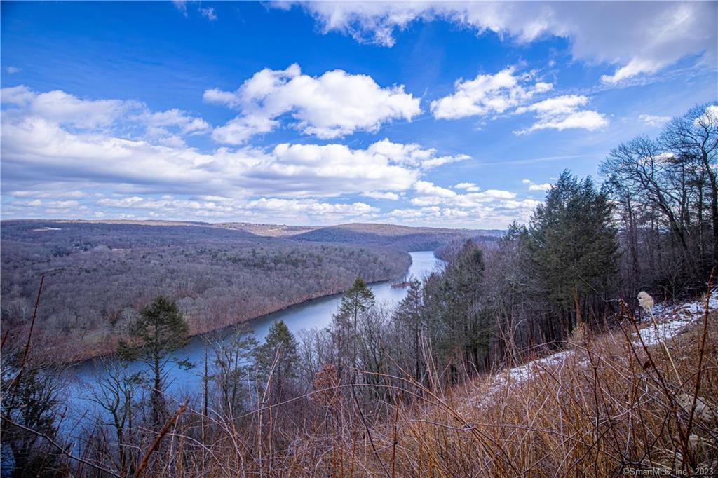 28 Pumpkin Hill Lane New Milford CT 06776