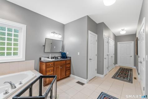 212 Fox Hollow Lane Bristol CT 06010