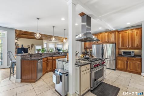 212 Fox Hollow Lane Bristol CT 06010