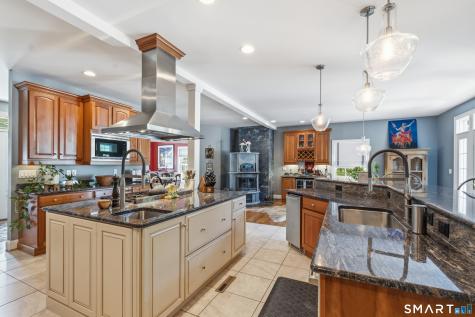 212 Fox Hollow Lane Bristol CT 06010