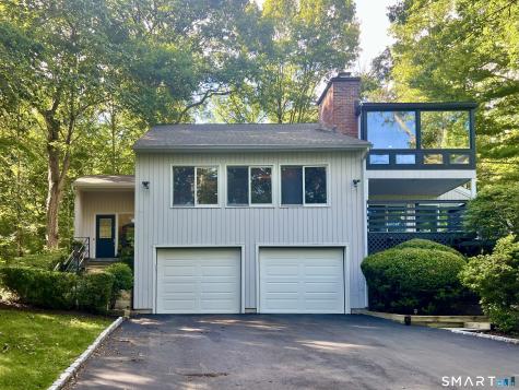 26 Hulda Hill Road Wilton CT 06897