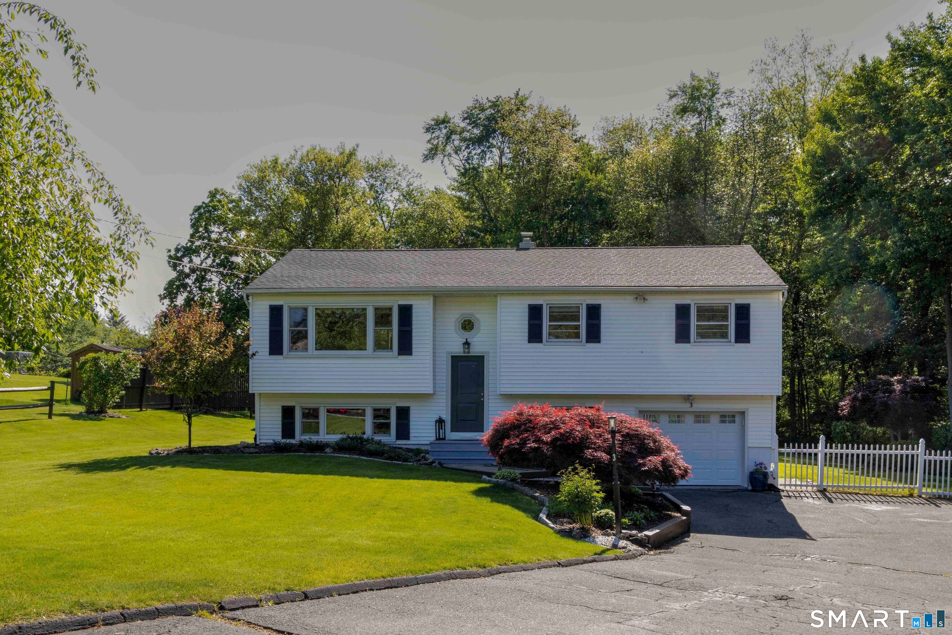 3 Eastview Drive New Fairfield CT 06812