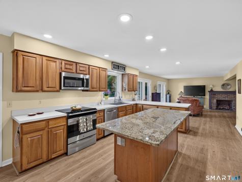 7 Bailey Drive Guilford CT 06437