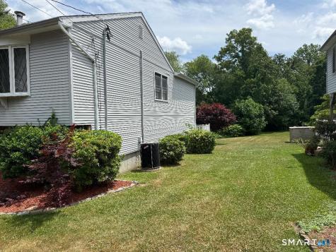 54 Sorensen Road West Haven CT 06516