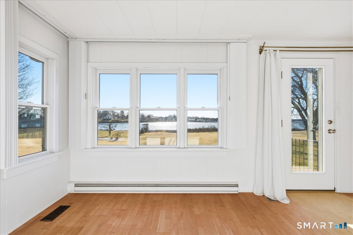3 Lamberts Lane Stonington CT 06378