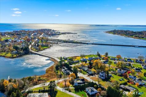 3 Lamberts Lane Stonington CT 06378