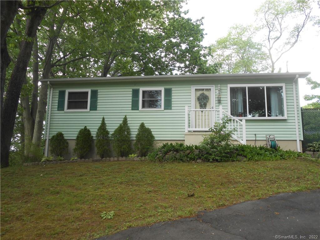 71 Viking Street East Haven CT 06512