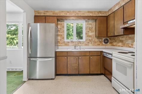 8 Stanwick Circle Stamford CT 06905